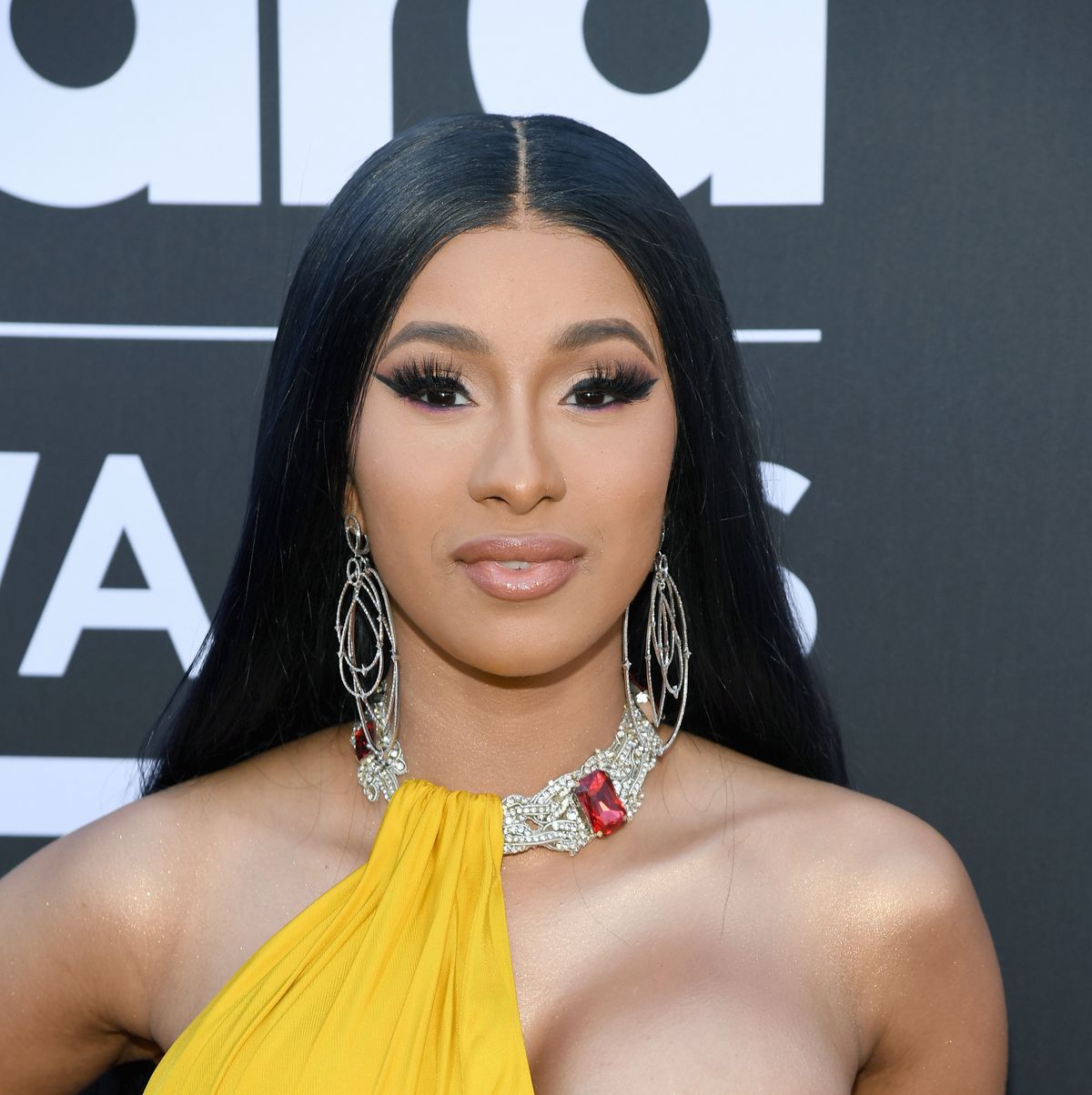 Cardi B fans get first look at the rapper's new red hairstyle