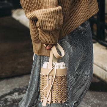 Street fashion, Bag, Fashion, Hand, Handbag, Joint, Footwear, Beige, Outerwear, Shoe, 