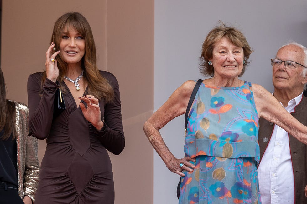 ﻿carla bruni e marisa bruni tedeschi a cannes 75