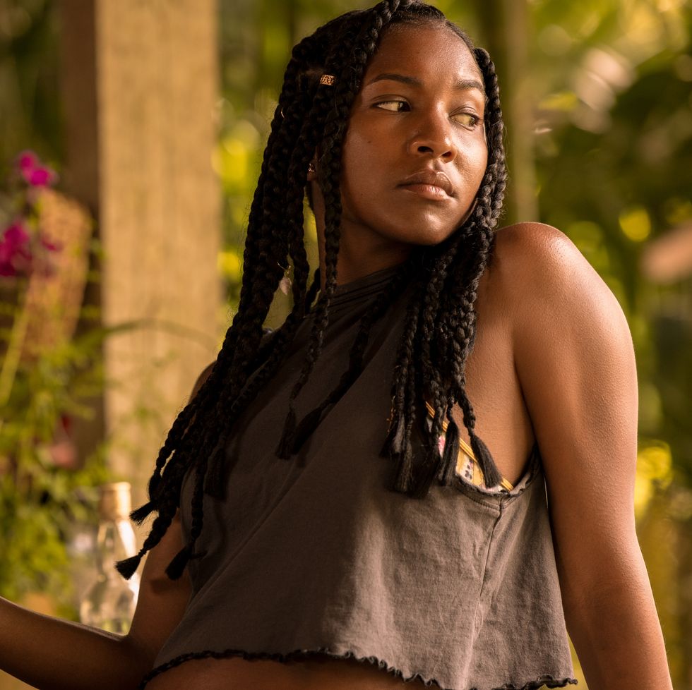 carlacia grant as cleo in episode 202 of outer banks