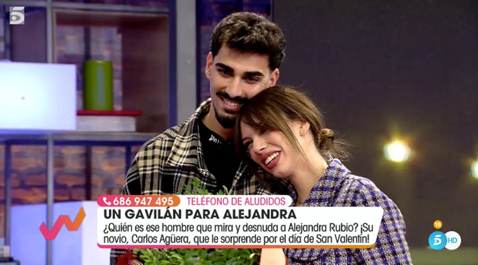 alejandra rubio presenta a su novio carlos agüero en sociedad