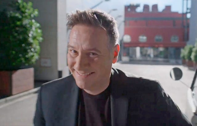 carlos latre, en la primera promo de 'babylon show'