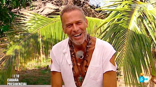 Carlos Lozano elige entre Mónica Hoyos o Miriam Saavedra en Supervivientes