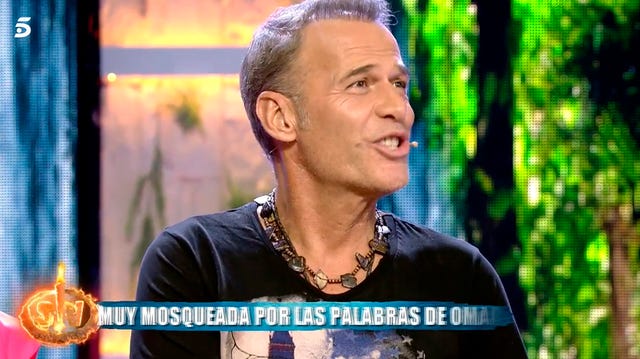 Carlos Lozano explica por qué lleva la pierna izquierda escayolada