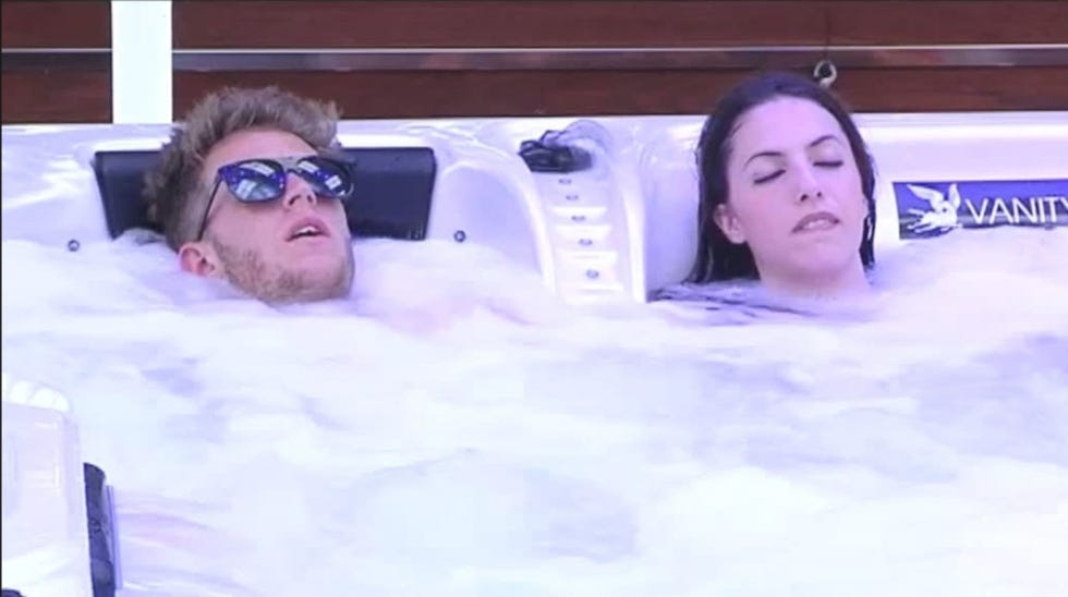 carlos montoya y saray roldán tienen sexo en gran hermano 14