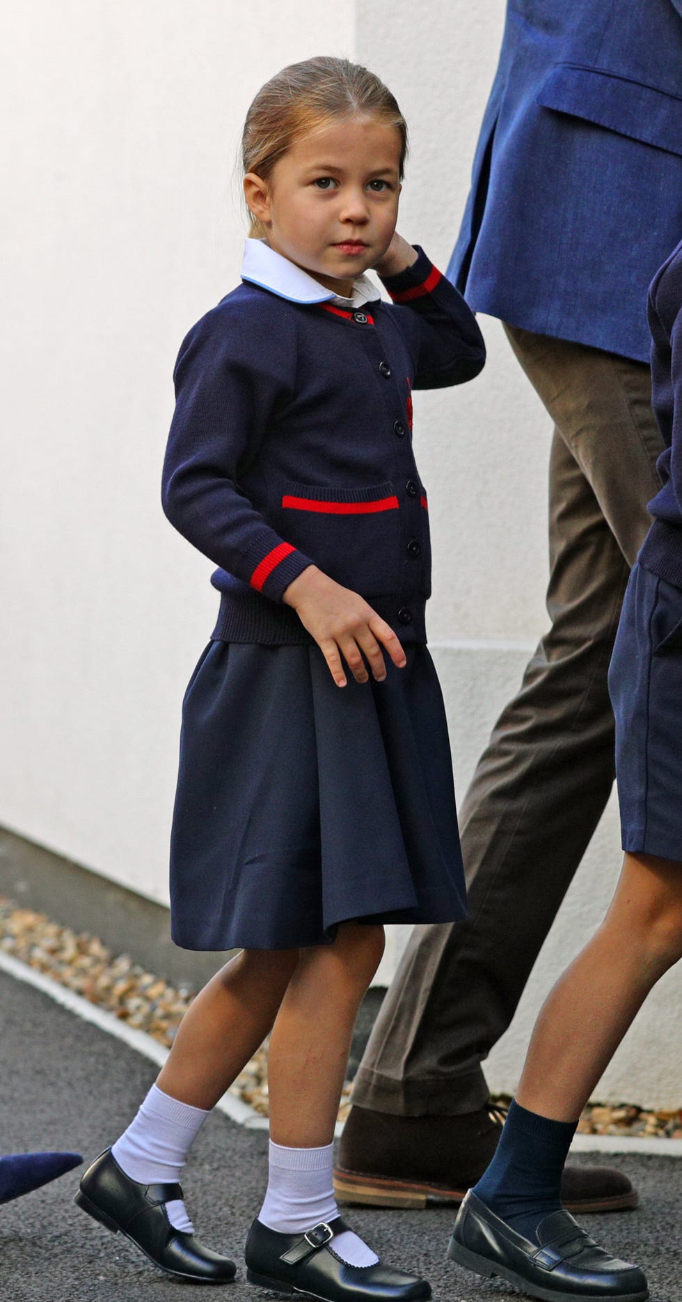 Carlota de Cambridge uniforme de colegio