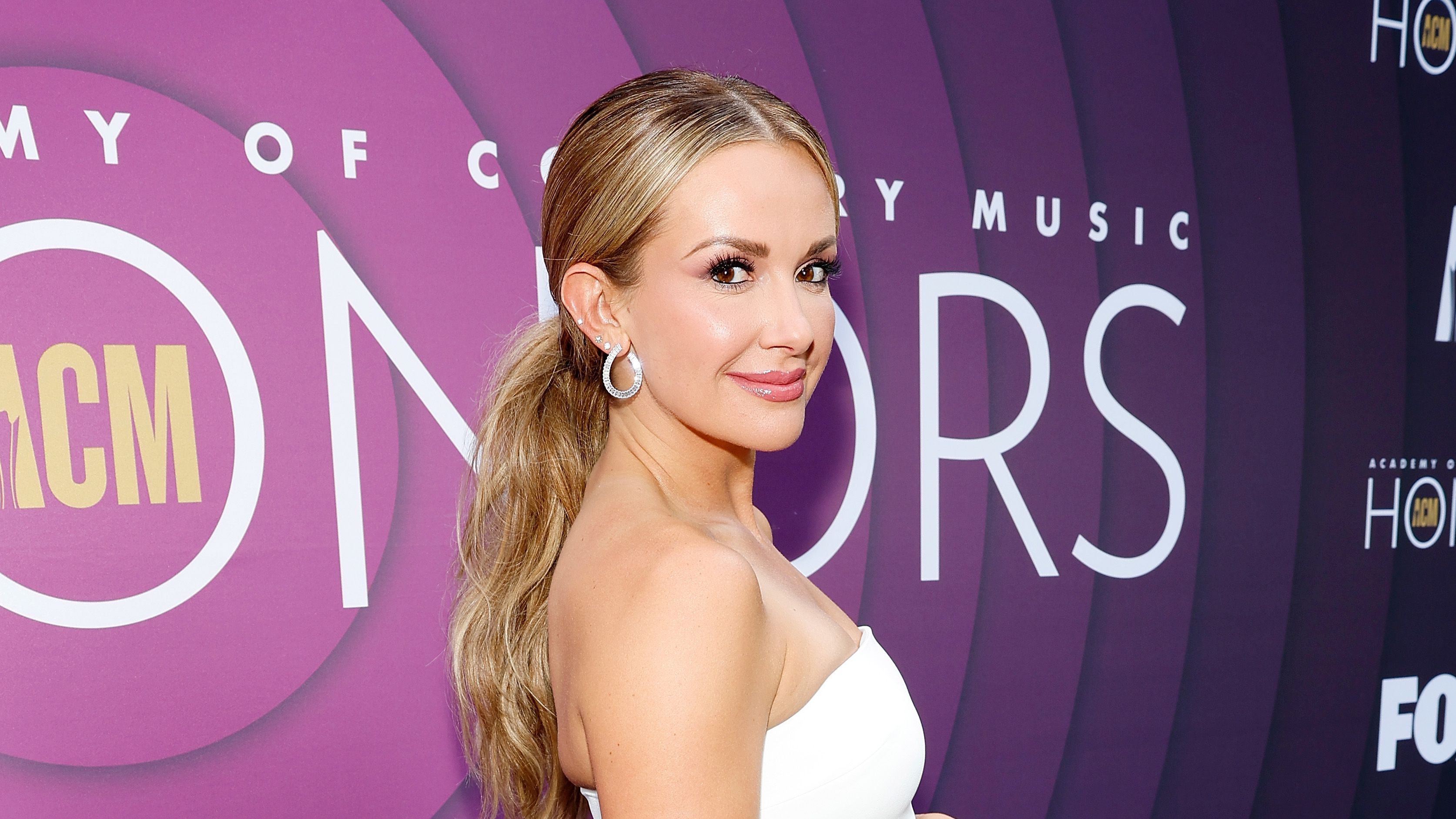 https://hips.hearstapps.com/hmg-prod/images/carly-pearce-attends-the-16th-annual-academy-of-country-news-photo-1693502589.jpg?crop=1xw:0.37511xh;center,top