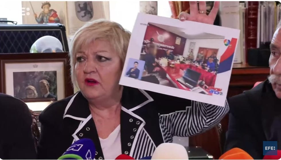 carmen balfagon en la rueda de prensa de los abogados de daniel sancho