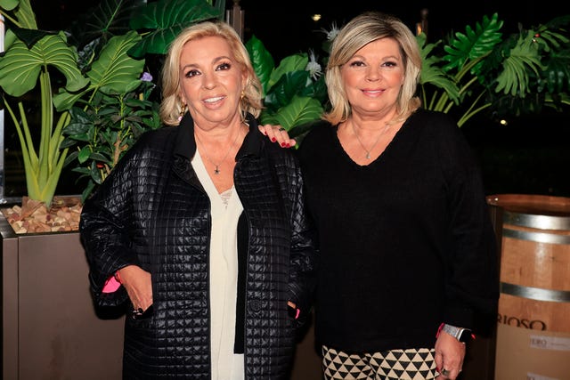 carmen borrego celebra su cumpleanos acompanada de su hermana, terelu campos
