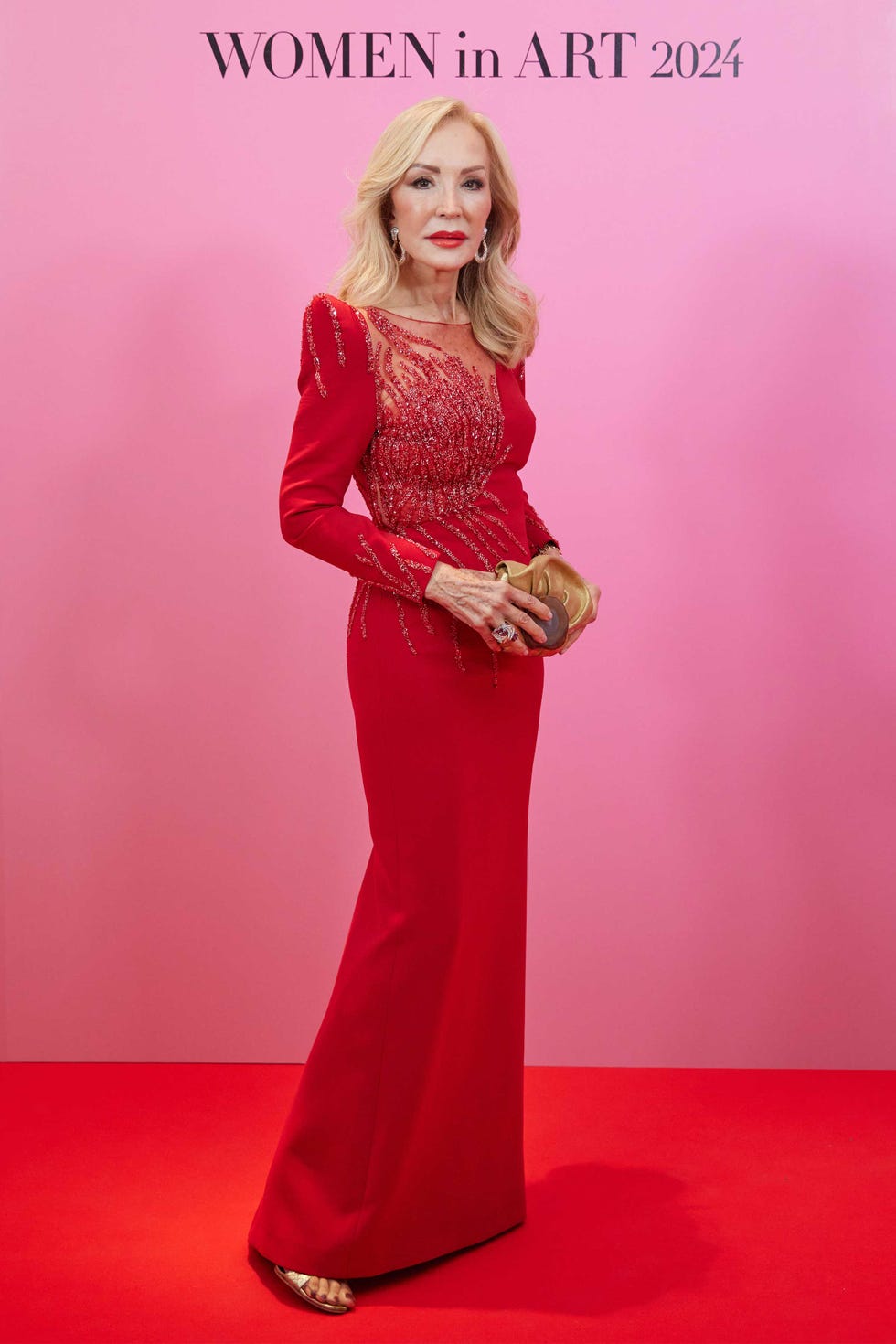 famosos en la fiesta haper's bazaar en la que se homenajea al arte y la figura de carmen thyssen que asistio con su hija