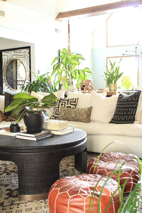 Living room, Room, Interior design, Furniture, Houseplant, Home, Table, Coffee table, House, Real estate, 