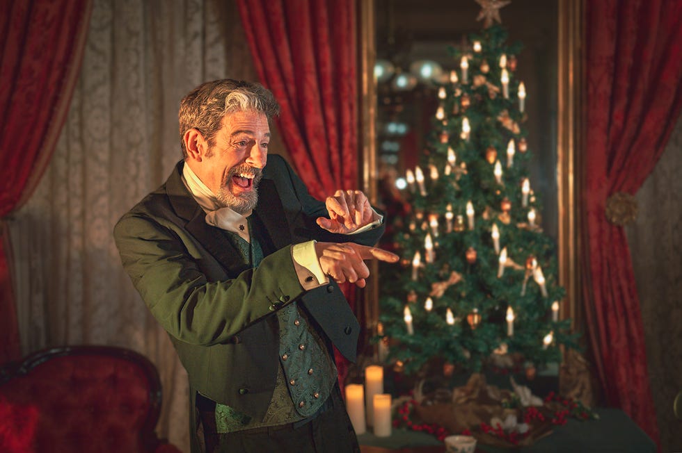 john kevin jones in a christmas carol at the merchant's house