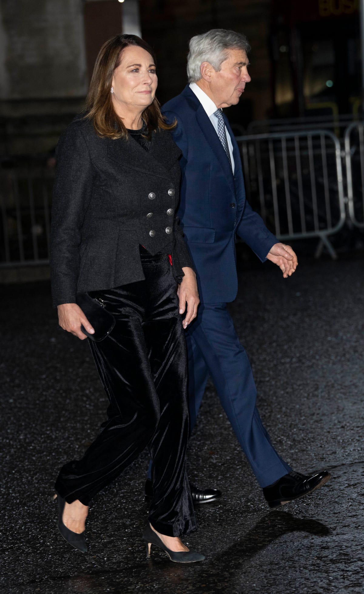 Carole Middleton's £25 party essential is a must-have for Christmas  gatherings