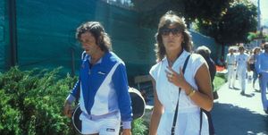 la princesse caroline de monaco et le joueur de tennis guillermo vilas le 6 juillet 1982 à gstaad, suisse photo by pool caroline a 30 ansgamma rapho via getty images