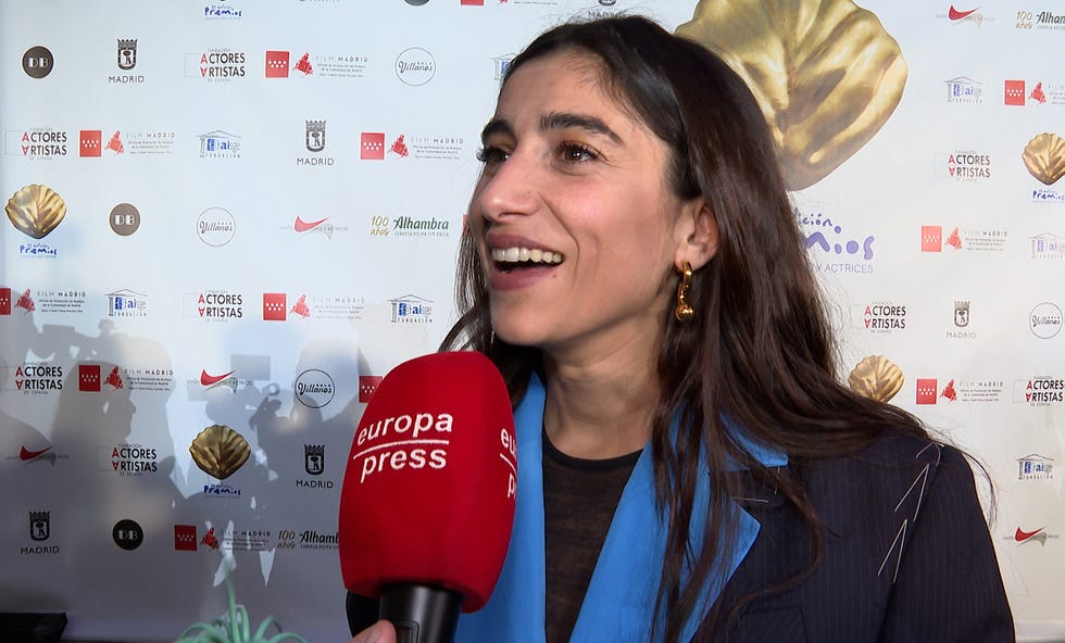 carolina yuste en los premios de la union de actores