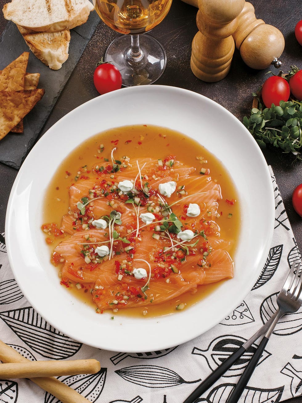 carpaccio de salmón con vinagreta