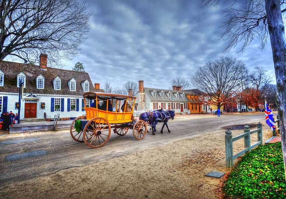 carriage ride through colonial williamsburg