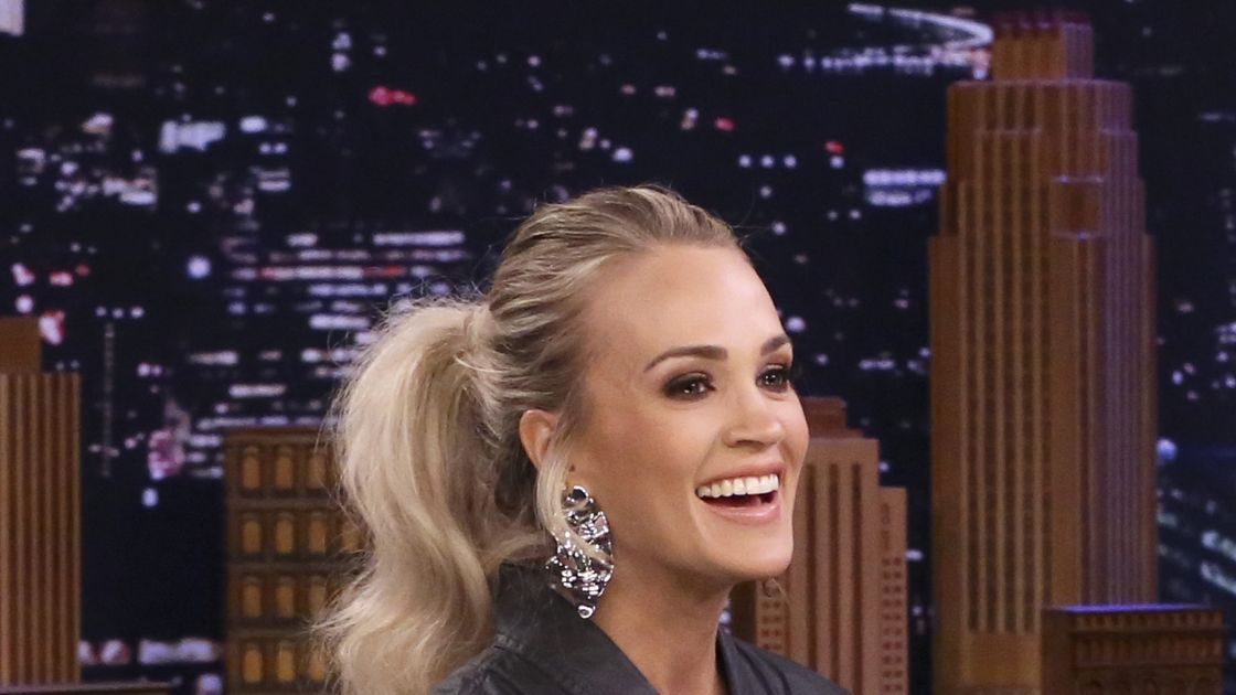 preview for A Timeline Of Carrie Underwood’s Injury And Recovery