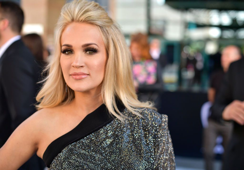 Carrie Underwood Has Brand New Ink See the Photos