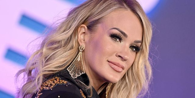Video: Carrie Underwood shares hilarious problem with her leggings