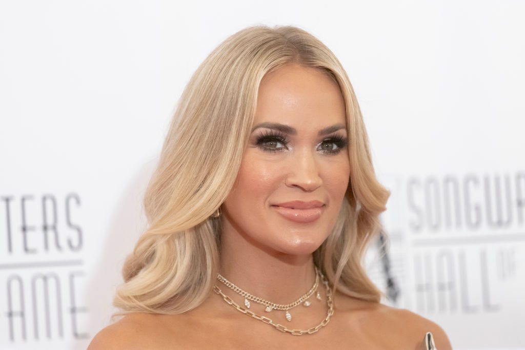 Carrie Underwood looks “unrecognizable” in rare photos with her husband