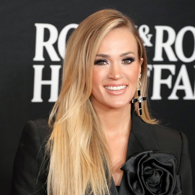 https://hips.hearstapps.com/hmg-prod/images/carrie-underwood-attends-the-38th-annual-rock-roll-hall-of-news-photo-1702581363.jpg?crop=0.588xw:0.883xh;0.224xw,0.0383xh&resize=640:*