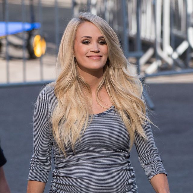 carrie underwood clothing pregnant