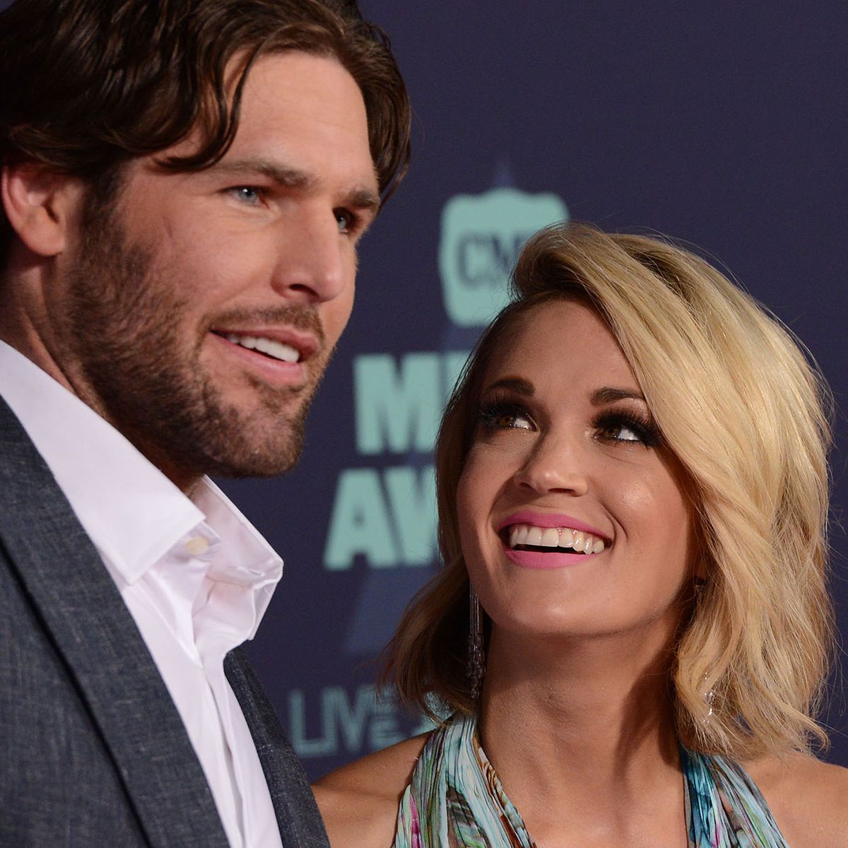 Carrie Underwood's Friends Want Her To Focus On Her Marriage
