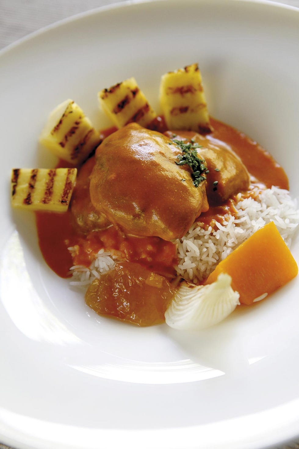 carrillera de cerdo con piña