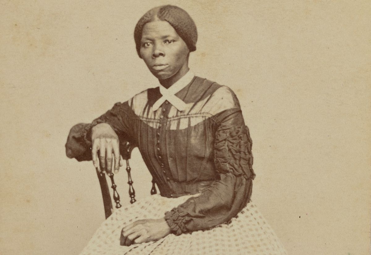 A Rare Photo & Royal Shawl Honor Harriet Tubman’s Strength & Bravery