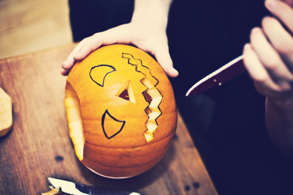 how to carve a pumpkin, pumpkin carving guide, how to carve a pumpkin like a pro