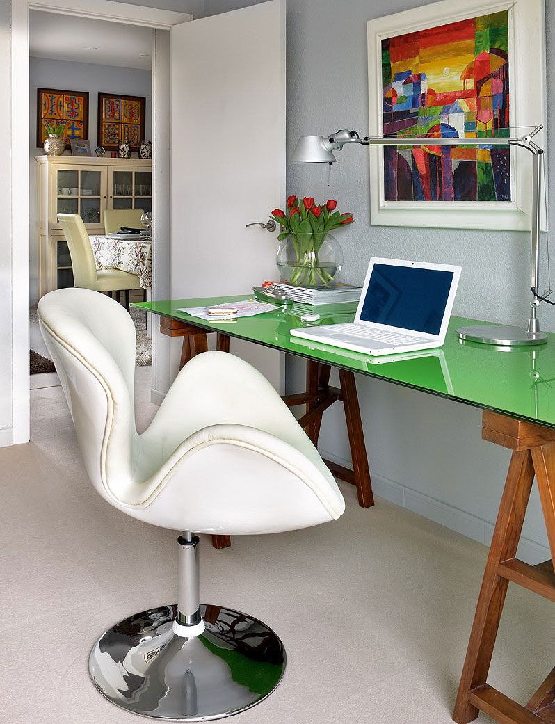 Furniture, Desk, Office chair, Room, Computer desk, Chair, Green, Table, Interior design, Property, 