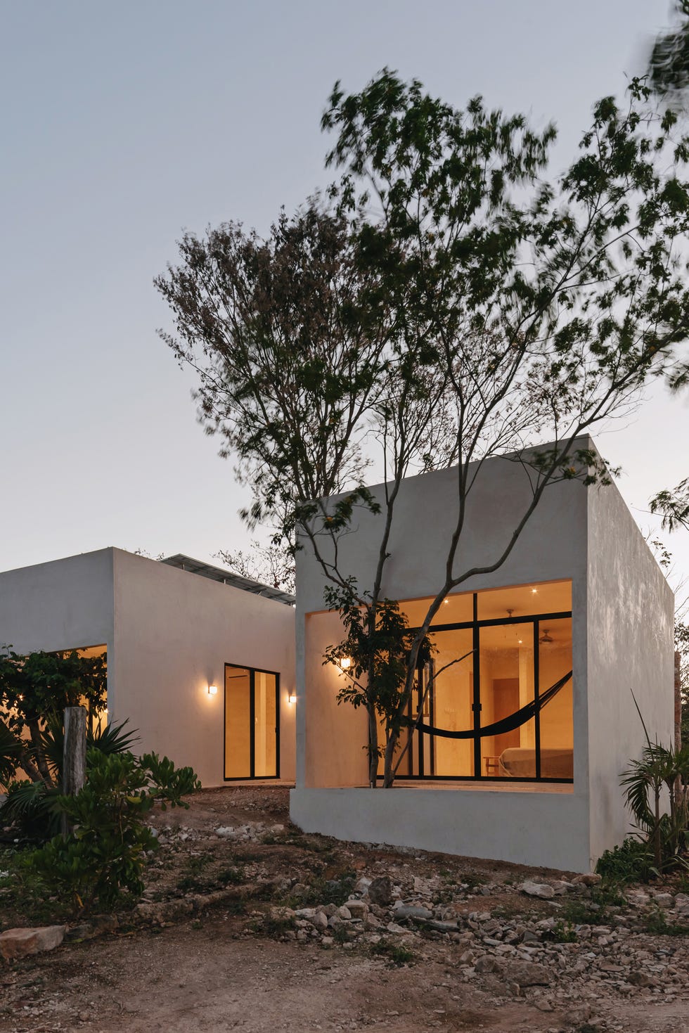fachada moderna de piedra