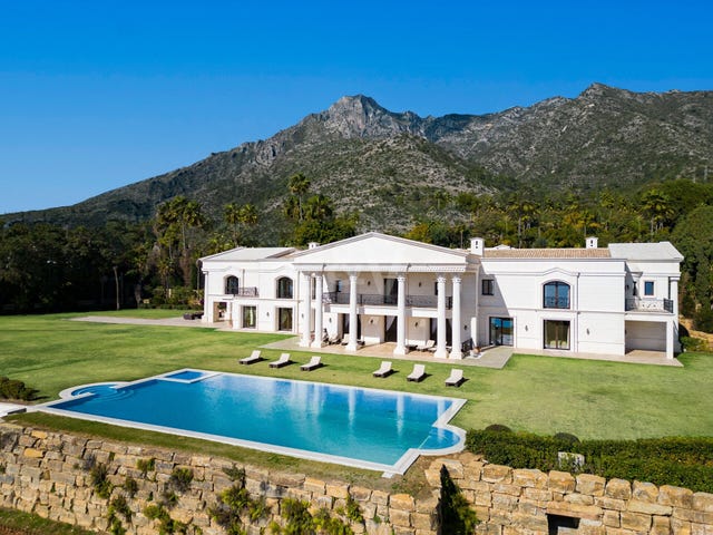 la casa más cara de españa está en la milla de oro de marbella y tiene estilo neoclásico