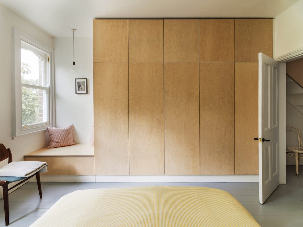 Casa de estilo victoriano reformada con bóvedas arquitectónicas