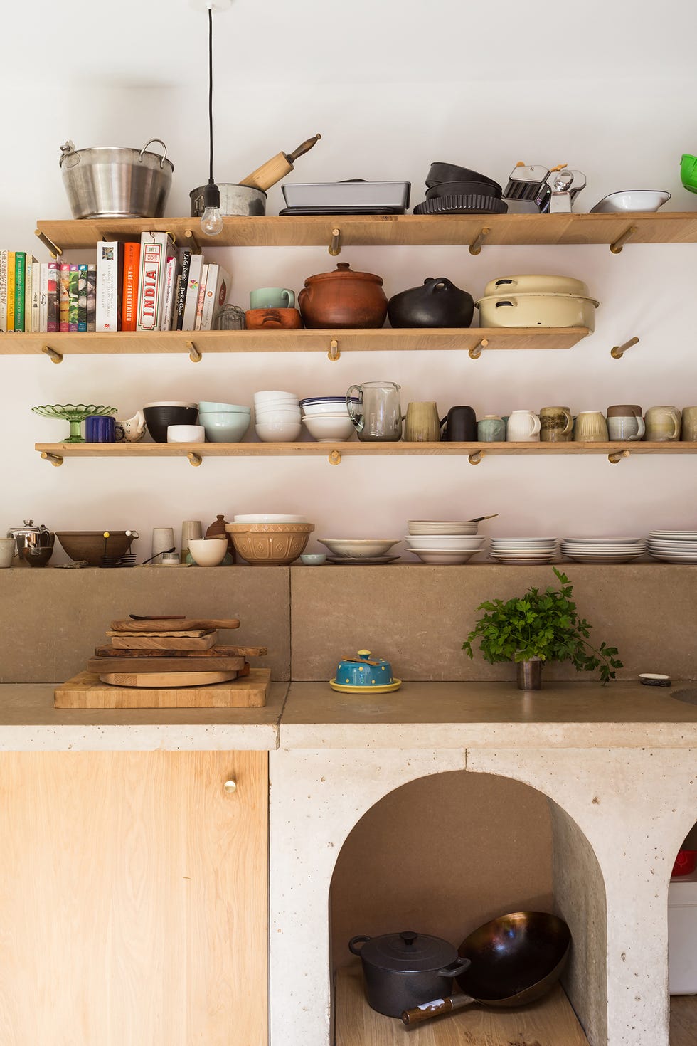 Casa de estilo victoriano reformada con bóvedas arquitectónicas