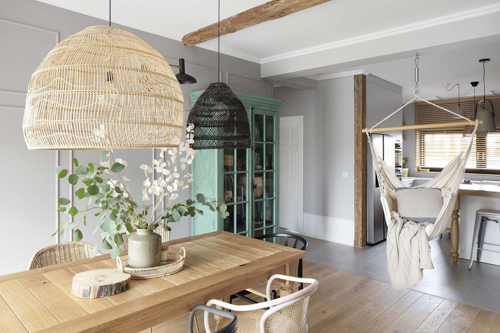 una casa de campo estilo nórdico comedor y cocina