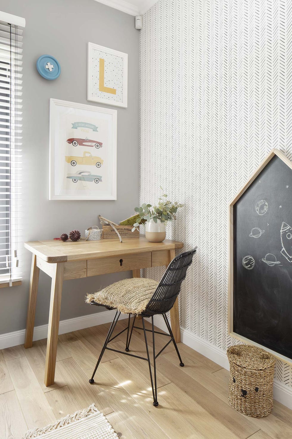 una casa de campo estilo nórdico dormitorio infantil
