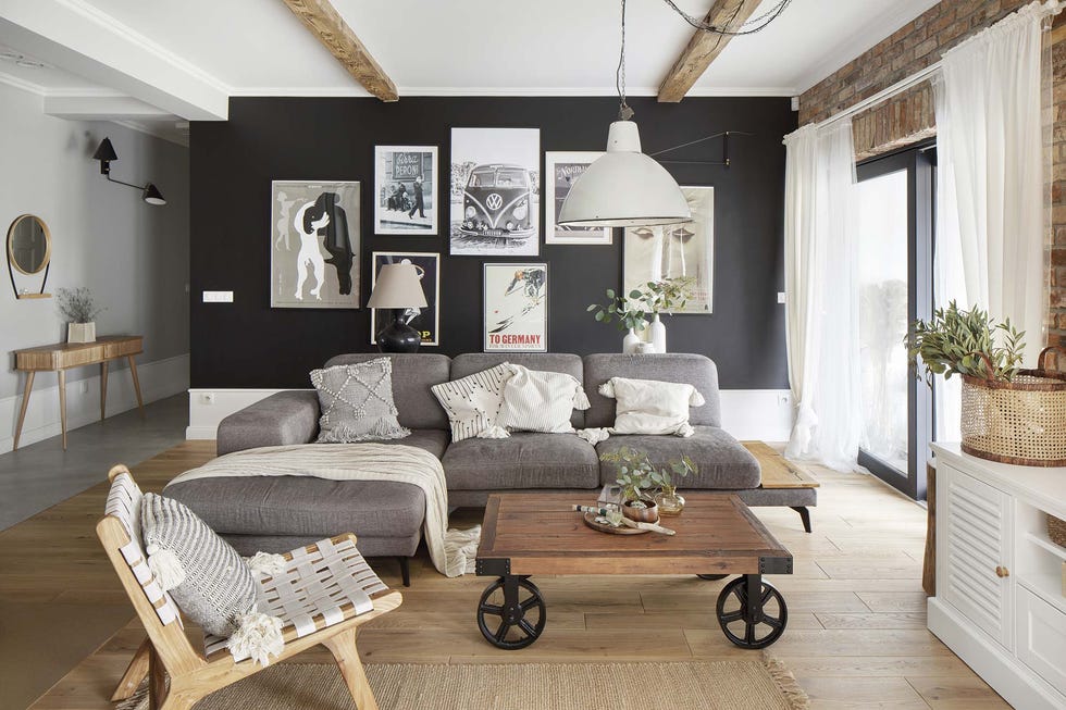 una casa de campo estilo nórdico salón con pared gris