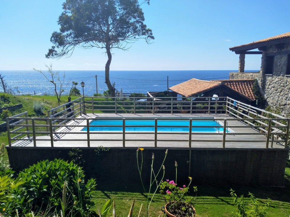 casa rural con piscina de airbnb en bayona