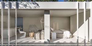 Casa contenedor de Marilia Pellegrini en sao paulo con muebles de nendo