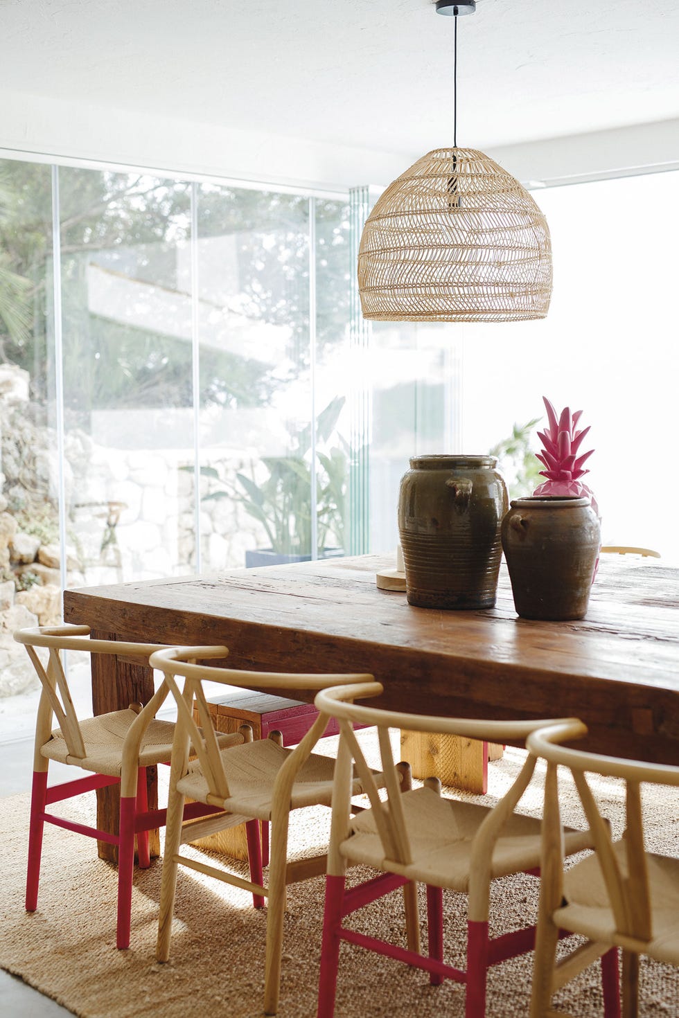 casa en la costa comedor con grandes ventanales