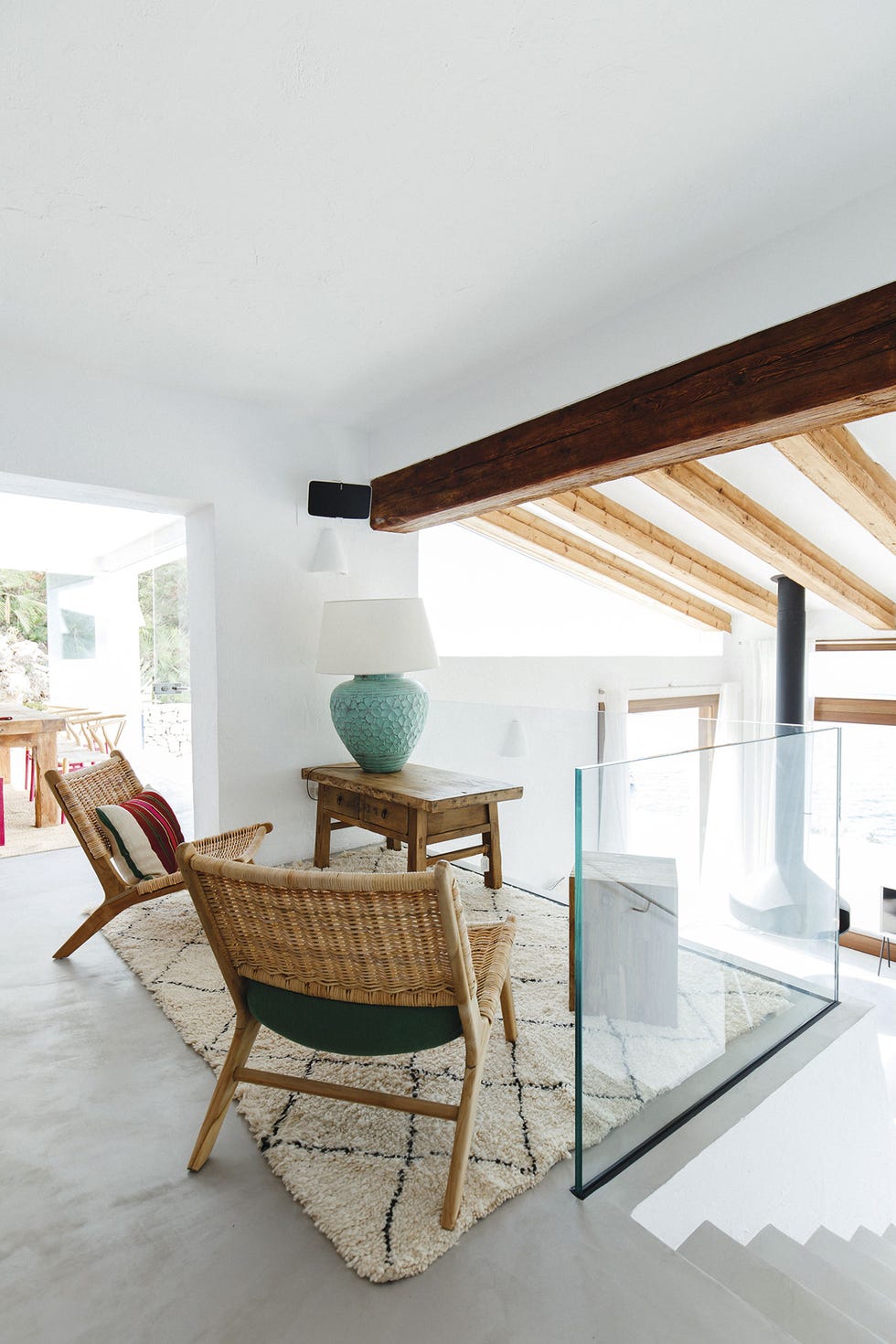 casa en la costa pequeña zona de estar en la escalera