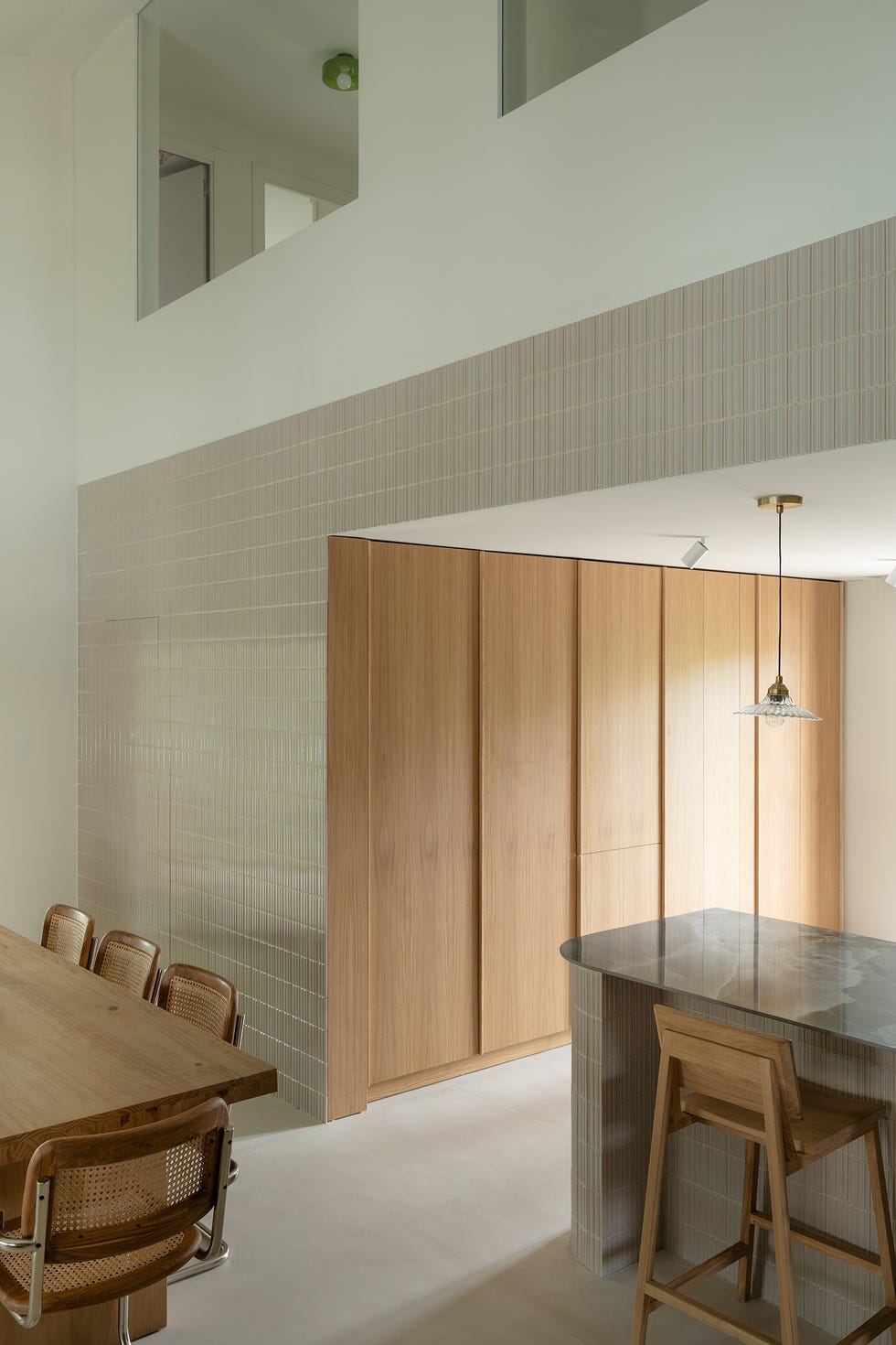 cocina con isla abierta al comedor