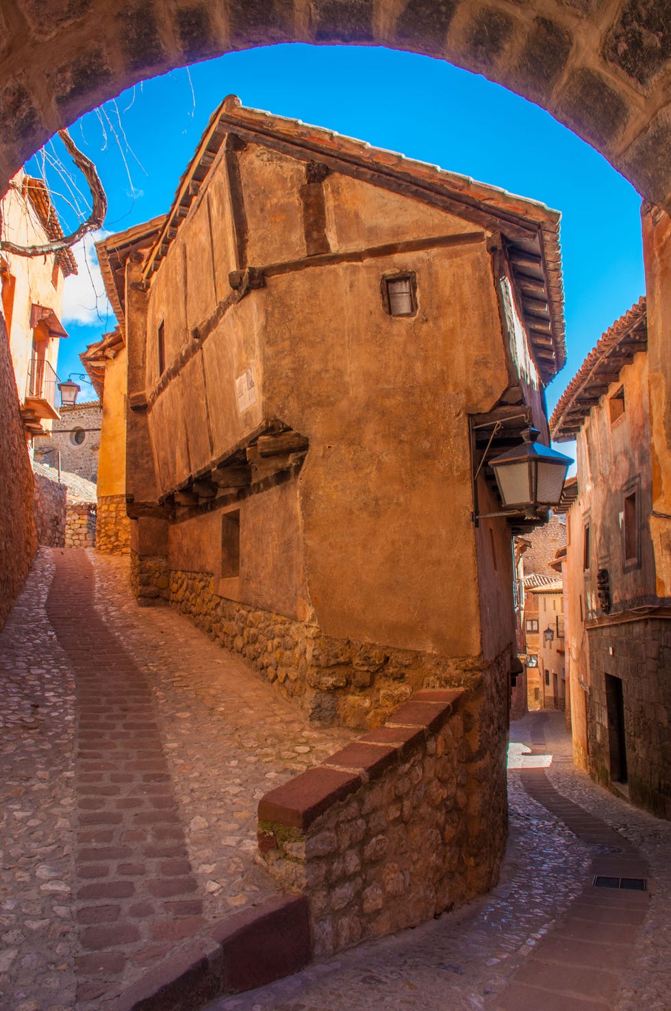 Albarracín: qué ver y qué planes hacer en una escapada exprés a esta  maravilla montañesa en Teruel