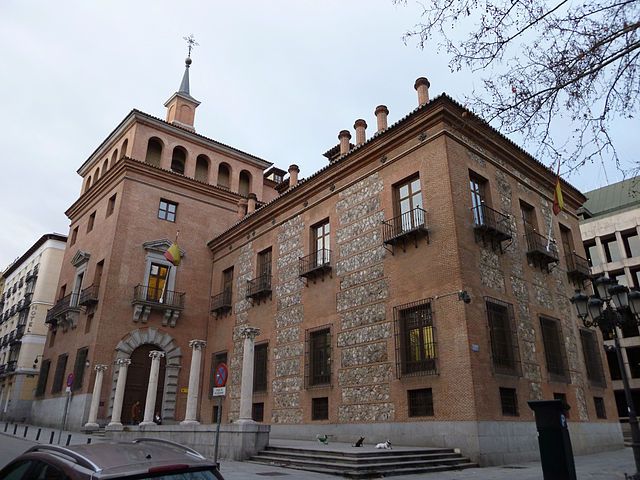 Casa de las Siete Chimeneas en Madrid