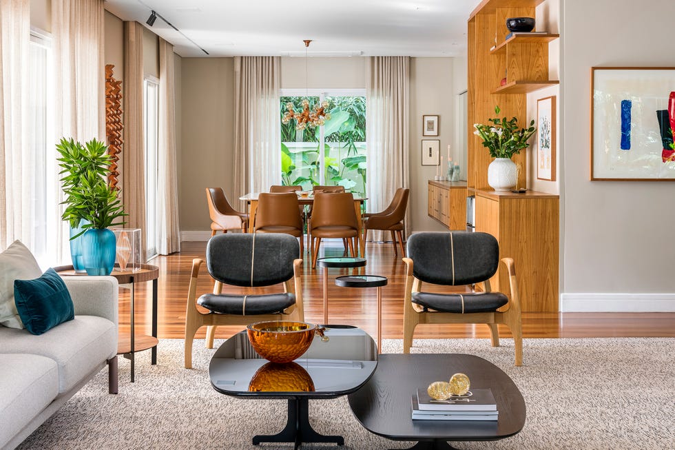 salón comedor con muebles de diseño contemporáneo