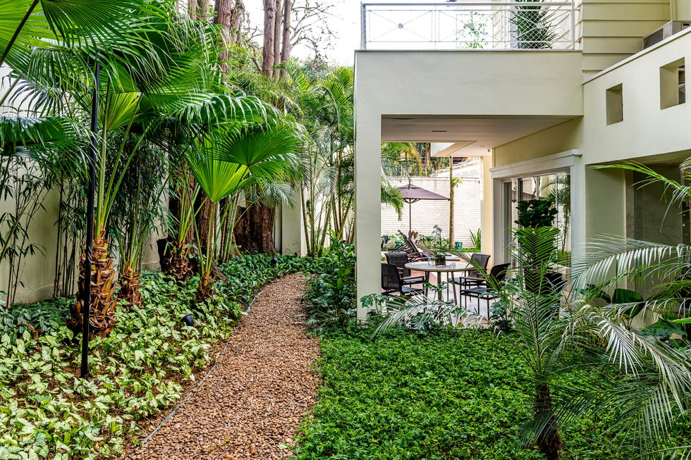 casa con jardín