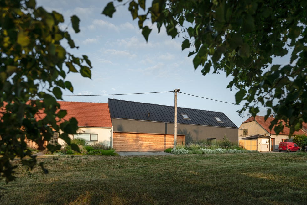 casa con fachada negra