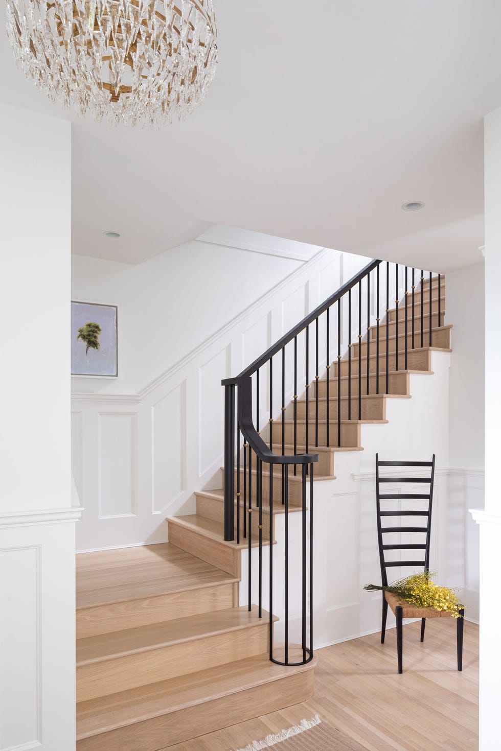 escalera con peldaños de madera